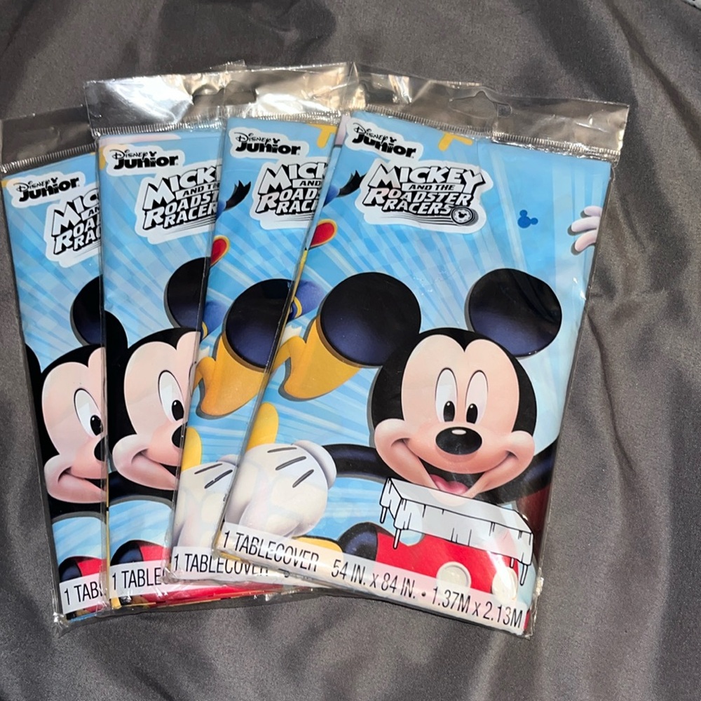 Disney Junior - Mickey and the Roadster Racers tablecloths